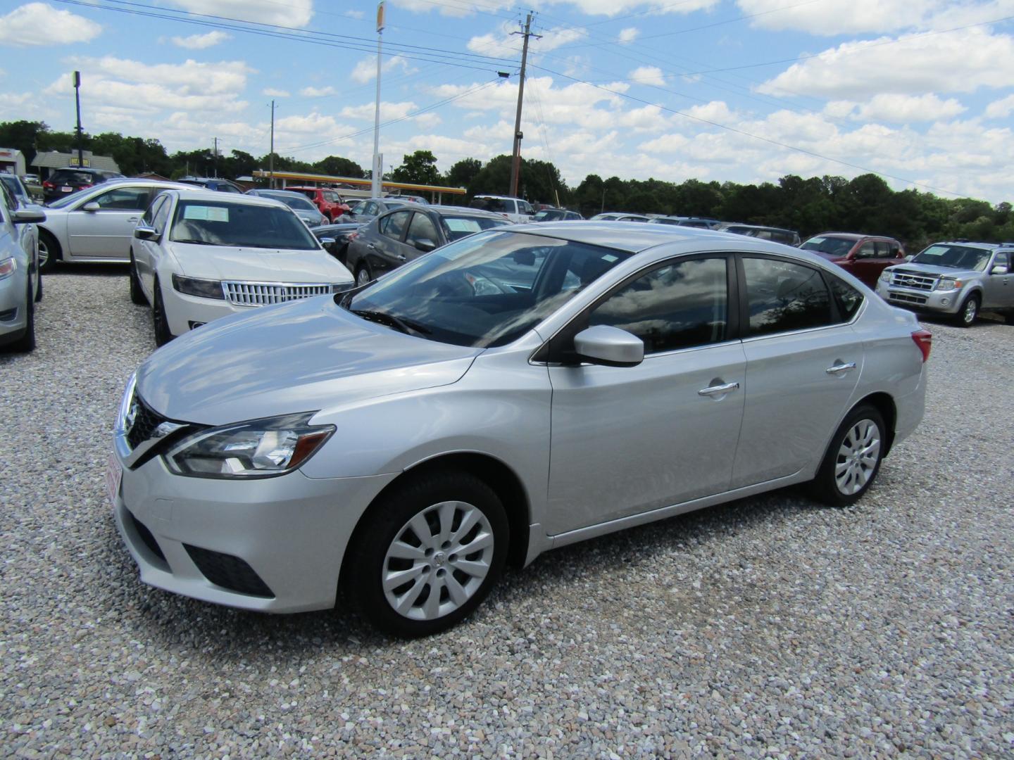 2016 Silver /Gray Nissan Sentra FE+ S (3N1AB7AP5GY) with an 1.8L L4 SFI DOHC 16V engine, Automatic transmission, located at 15016 S Hwy 231, Midland City, AL, 36350, (334) 983-3001, 31.306210, -85.495277 - Photo#2